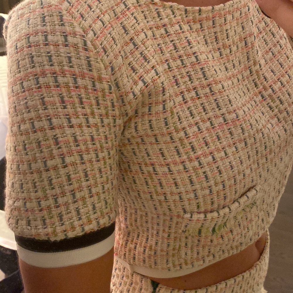 Zara Tweed - Picture 8 of 10